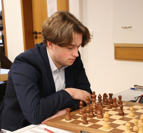 Keymer trumpft im indischen Schach-Mekka auf