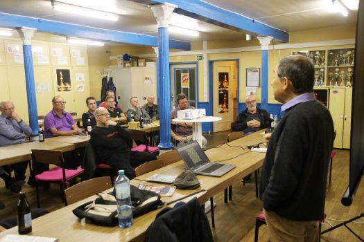 Schlosser zeigt, wie man „Königsindisch killt“