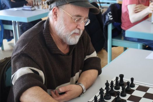 Jean-Luc Roos führt mit 7/8